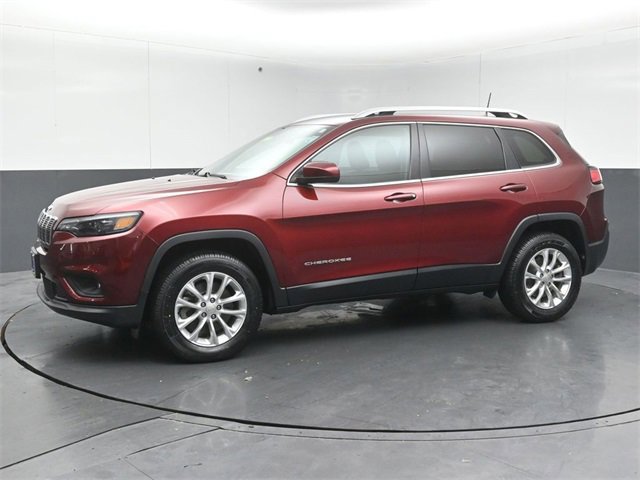 Used 2019 Jeep Cherokee Latitude w/ Cold Weather Group image 2