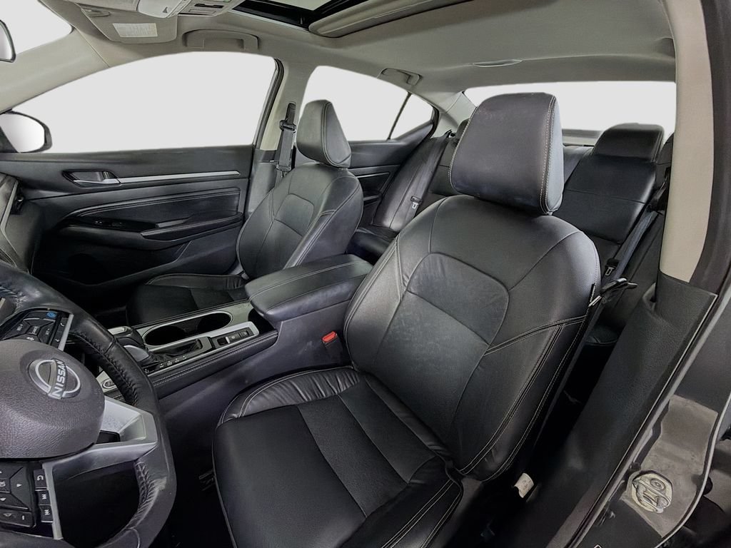 Used 2023 Nissan Altima 2.5 SL FWD image 14