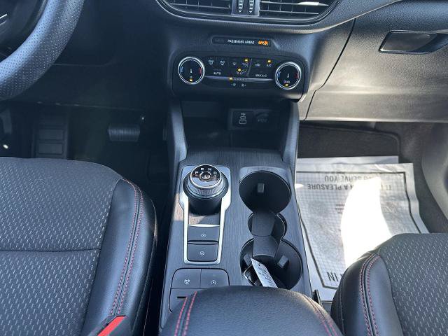 Certified 2025 Ford Escape ST-Line AWD/4WD image 28