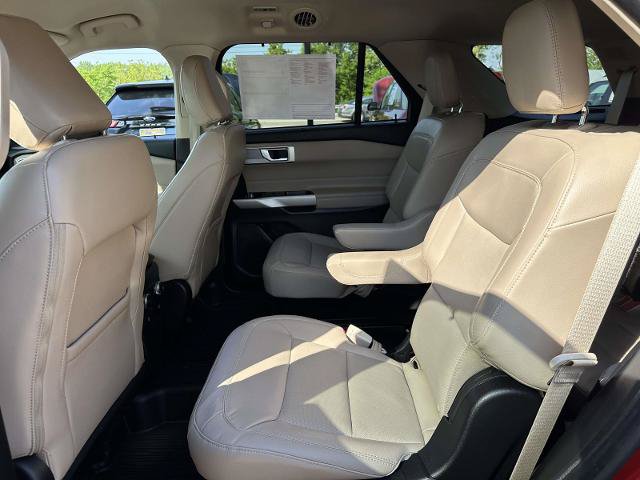 Certified 2022 Ford Explorer Limited w/ Equipment Group 301A AWD/4WD image 11