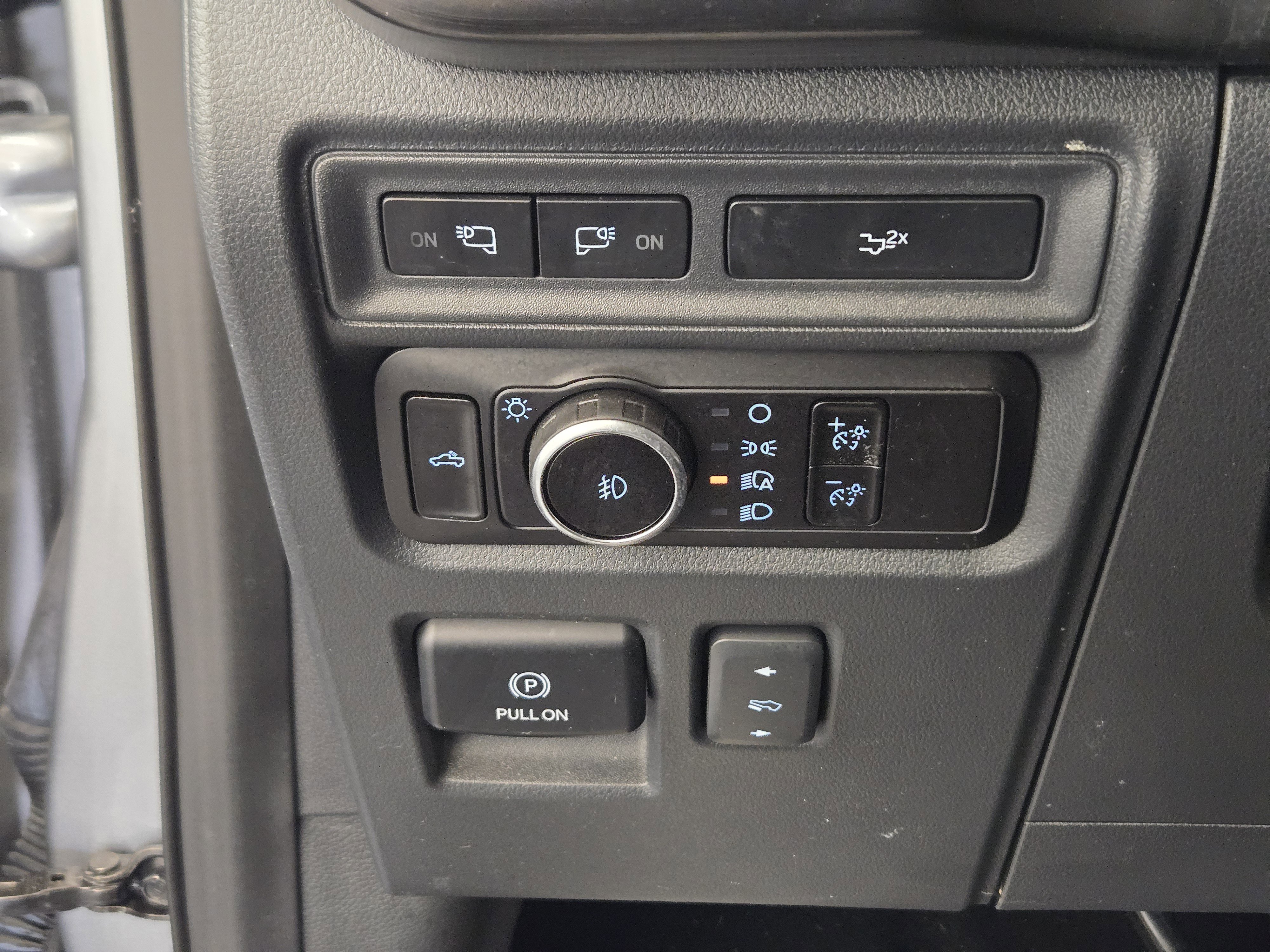 Certified 2023 Ford F150 Lariat w/ Equipment Group 502A High image 20