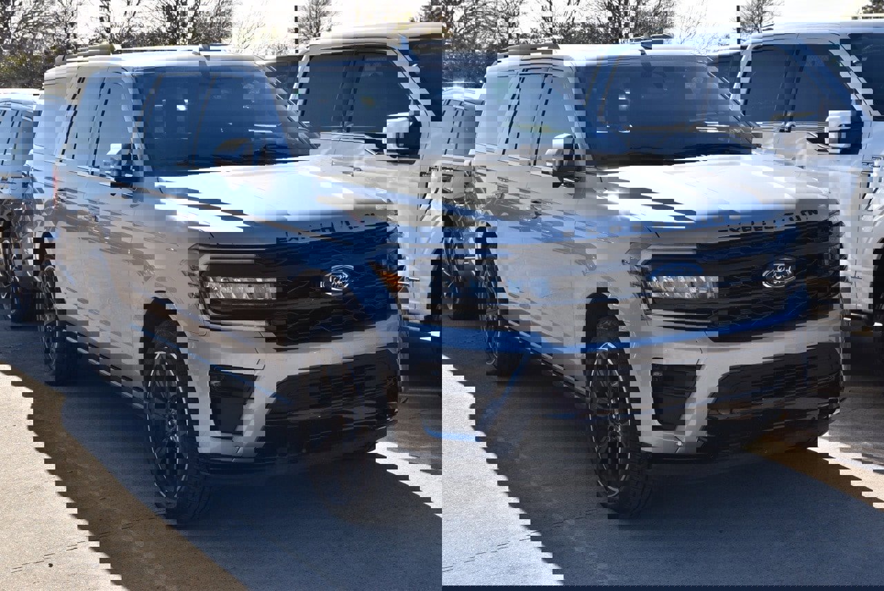 Certified 2023 Ford Expedition Max Limited image 6