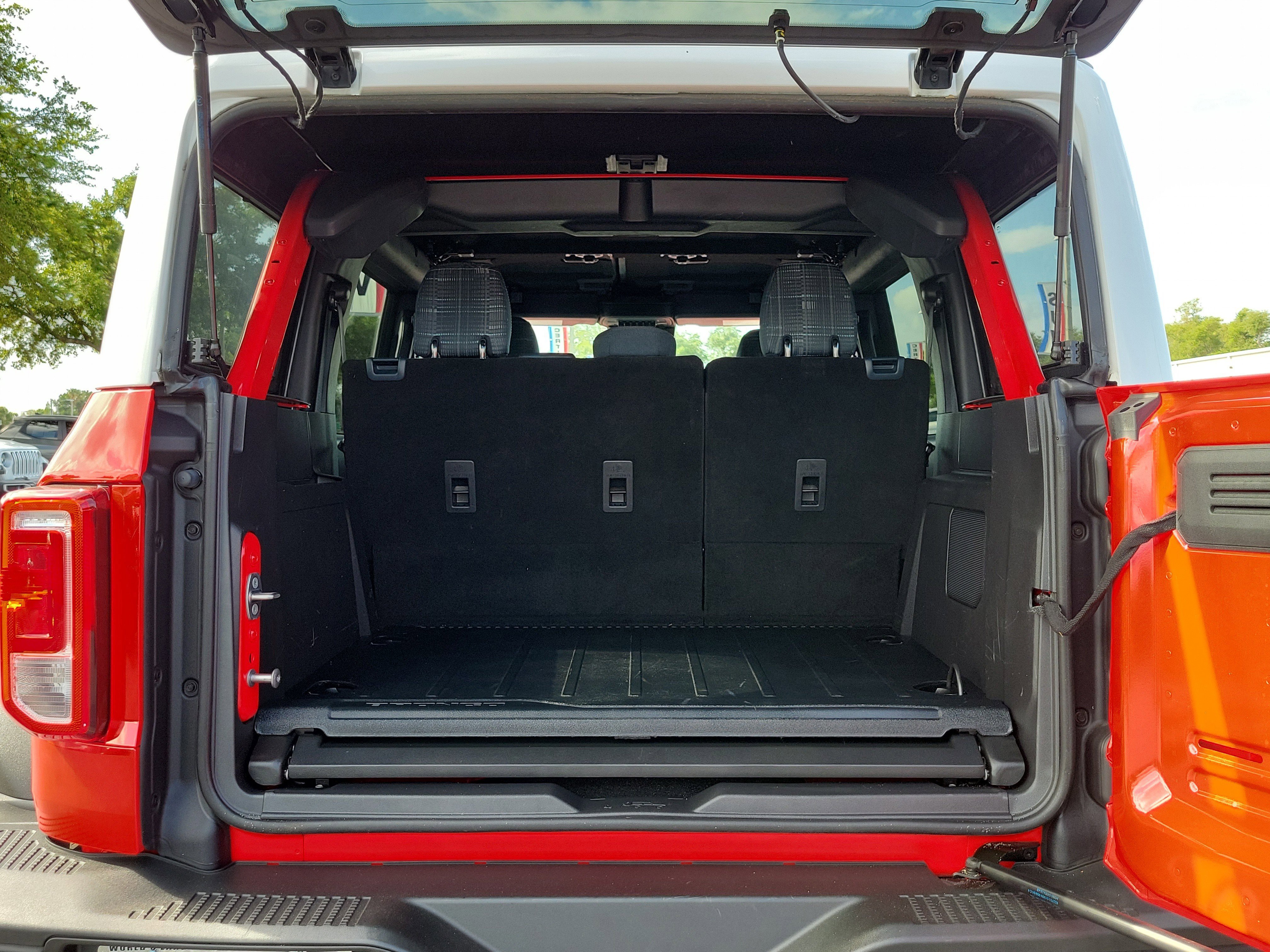 Certified 2024 Ford Bronco Heritage Edition image 9