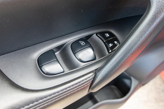 Used 2022 Nissan Rogue Sport S AWD/4WD image 17