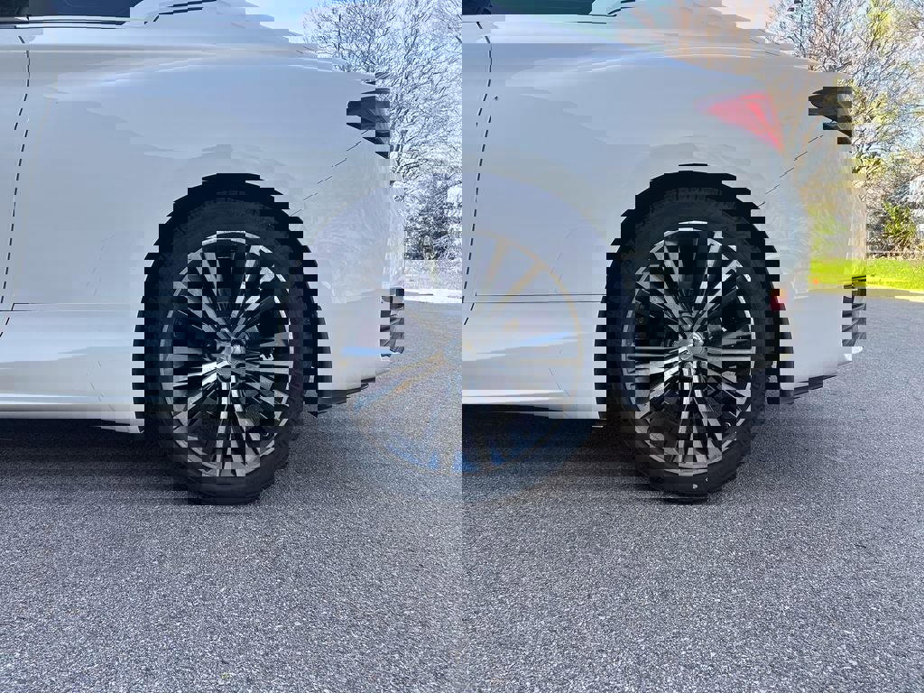 Used 2017 INFINITI Q60 w/ Cargo Package AWD/4WD image 36