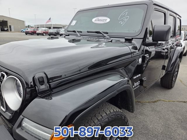 Used 2024 Jeep Wrangler Unlimited Sahara AWD/4WD image 4