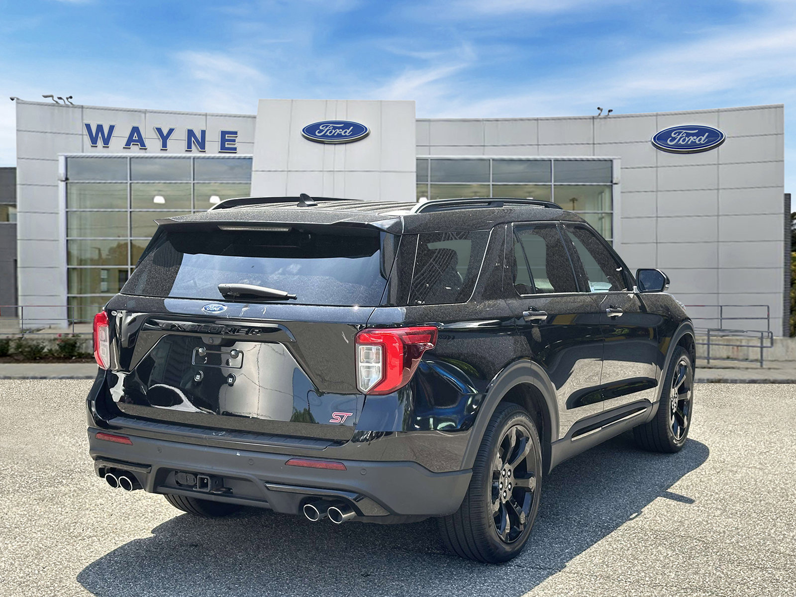 Certified 2023 Ford Explorer ST w/ Equipment Group 401A AWD/4WD image 5