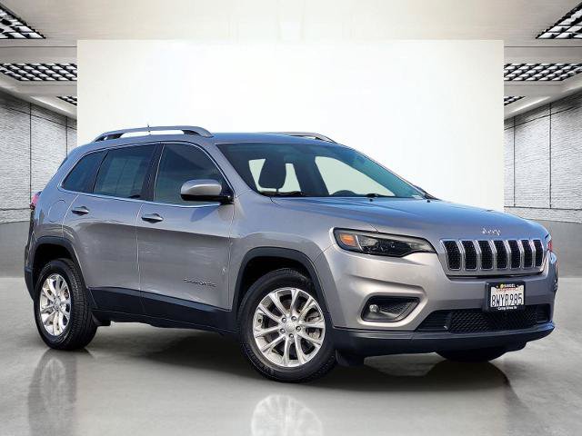 Used 2019 Jeep Cherokee Latitude w/ Popular Appearance Group FWD image 2