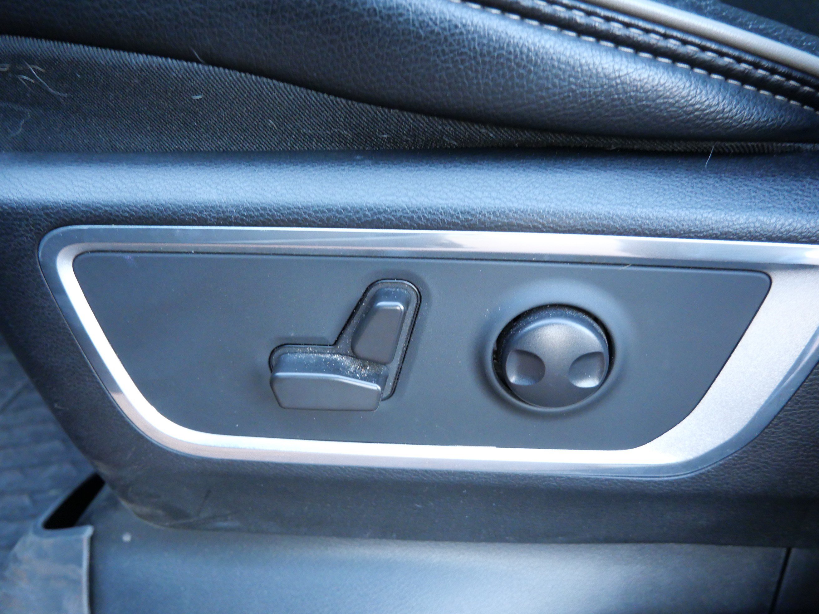 Used 2022 RAM 1500 Laramie AWD/4WD image 19