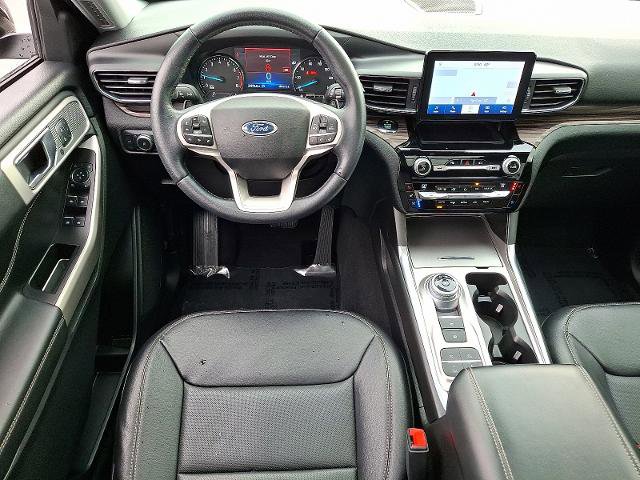 Certified 2021 Ford Explorer Limited w/ Equipment Group 301A image 11