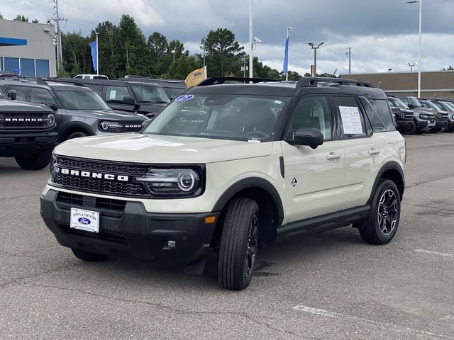 Certified 2025 Ford Bronco Sport Outer Banks w/ Outer Banks Tech Package+ AWD/4WD image 7