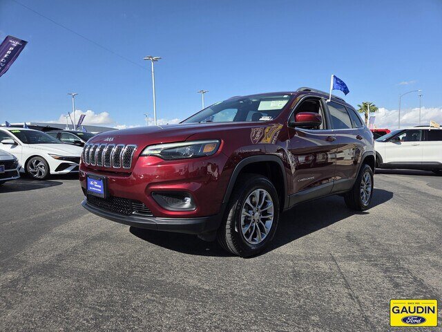 Used 2019 Jeep Cherokee Latitude Plus w/ Trailer Tow Group AWD/4WD image 3