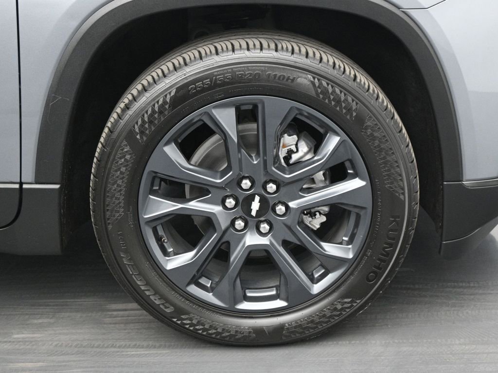 Used 2021 Chevrolet Traverse RS image 26