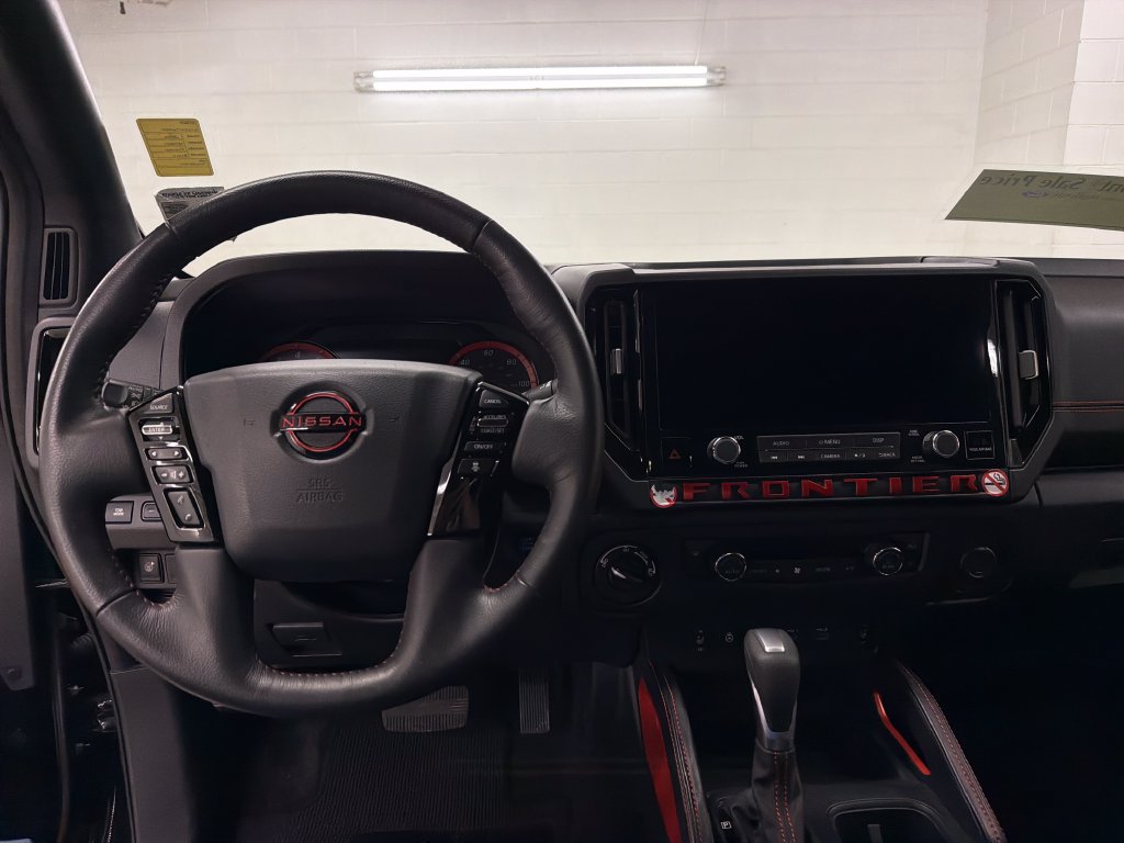 Used 2026 Nissan Frontier PRO-4X AWD/4WD image 9