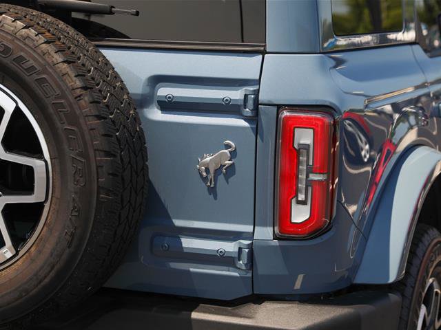 Certified 2025 Ford Bronco Outer Banks AWD/4WD image 9