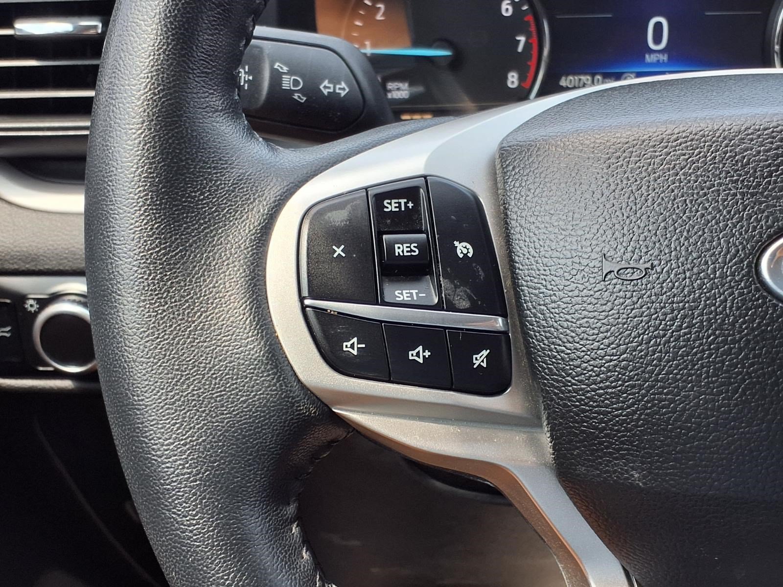 Certified 2023 Ford Explorer XLT RWD image 24