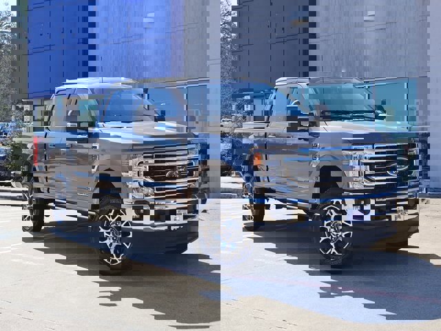 Certified 2022 Ford F250 Lariat w/ Lariat Value Package image 7