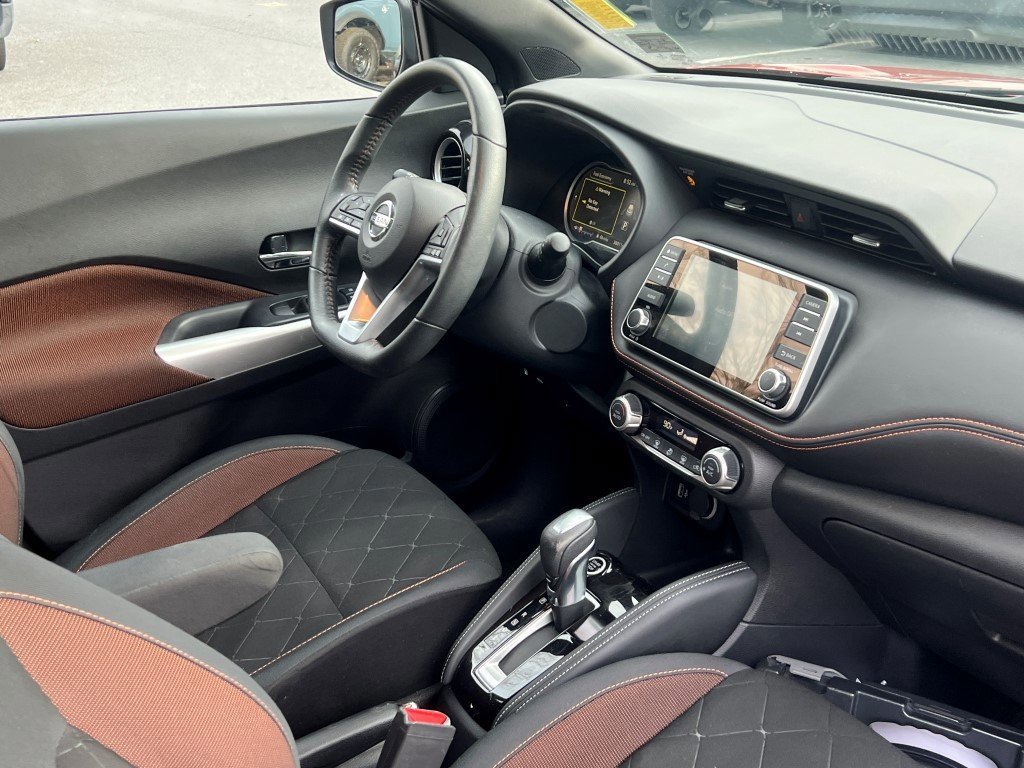 Used 2019 Nissan Kicks SR image 12