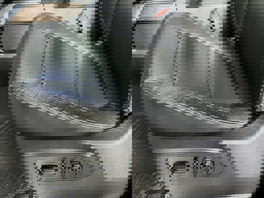 Used 2020 Chevrolet Silverado 1500 LT Trail Boss image 31