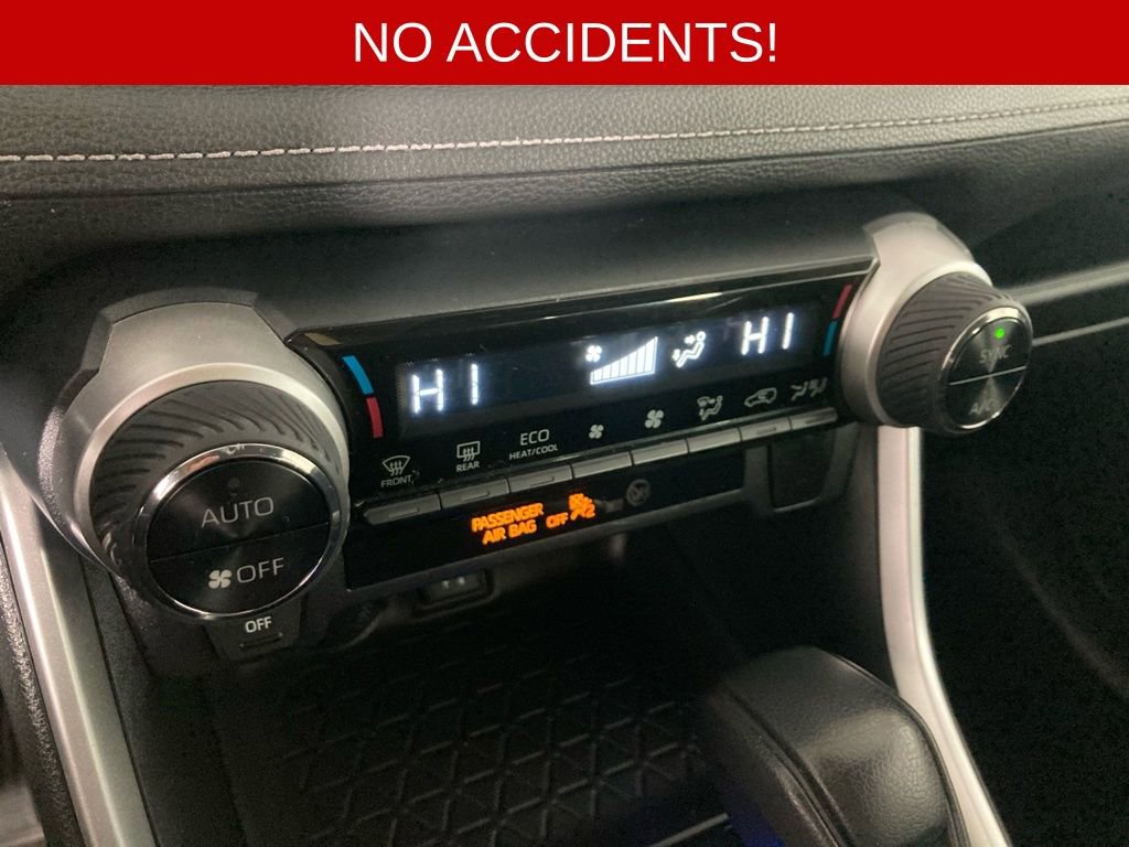 Used 2019 Toyota RAV4 LE w/ Carpet Mat Package AWD/4WD image 10