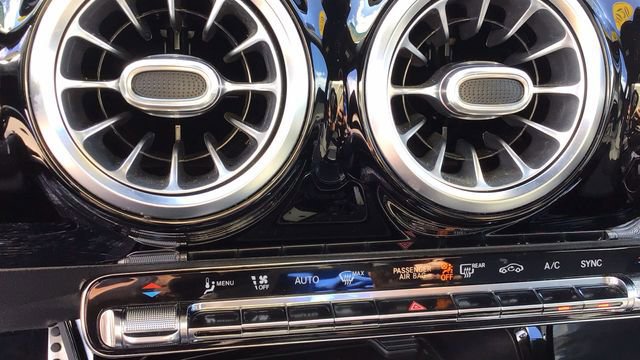 Used 2020 Mercedes-Benz CLA 250 4MATIC image 16