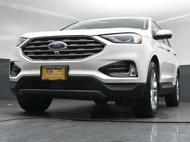 Certified 2023 Ford Edge Titanium w/ Equipment Group 301A image 3