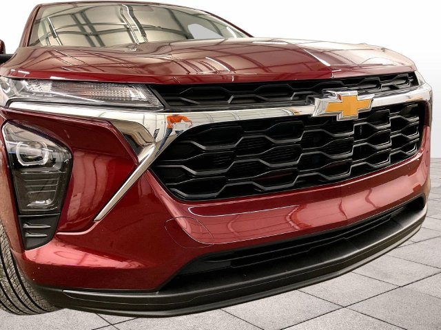 Used 2024 Chevrolet Trax LS w/ LS Convenience Package FWD image 28