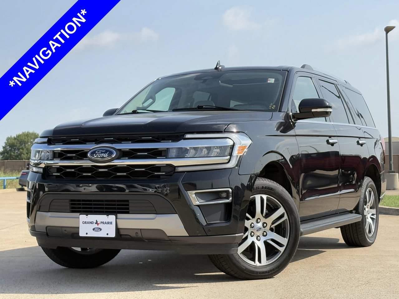 Certified 2024 Ford Expedition Limited RWD image 2