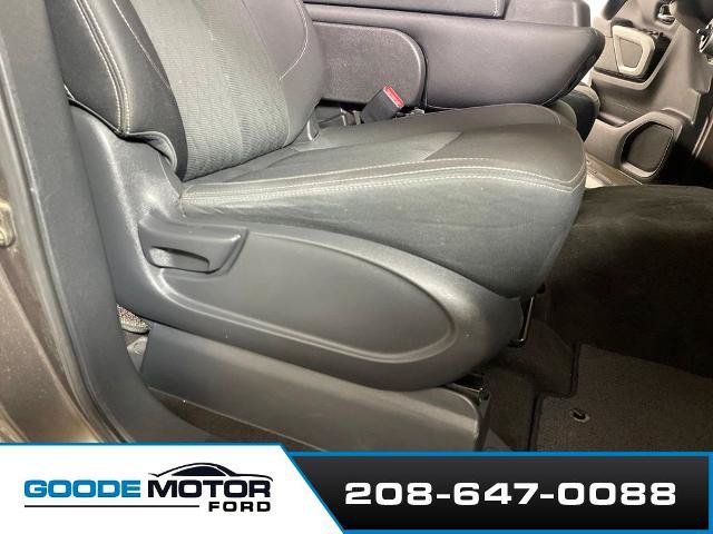 Used 2019 Nissan Titan SV AWD/4WD image 24