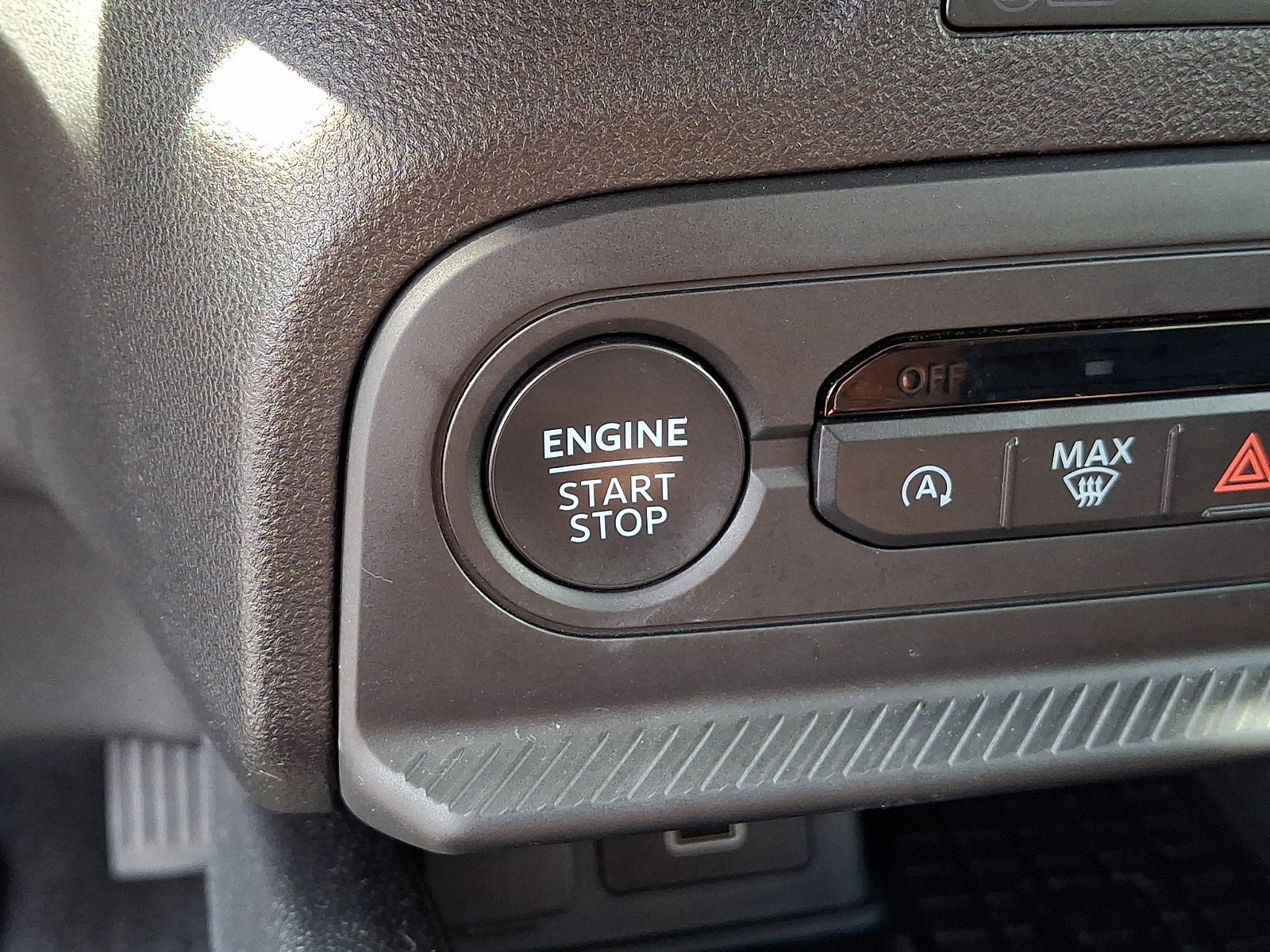 Certified 2025 Ford Bronco Sport Outer Banks w/ Outer Banks Tech Package+ AWD/4WD image 26