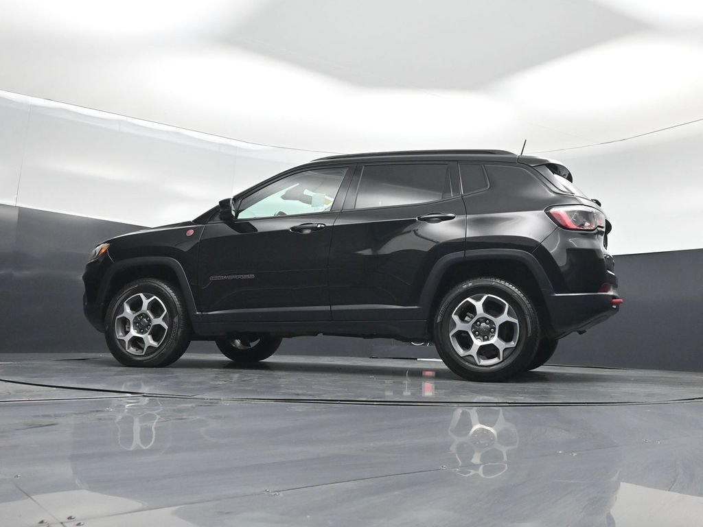 Used 2022 Jeep Compass Trailhawk AWD/4WD image 44