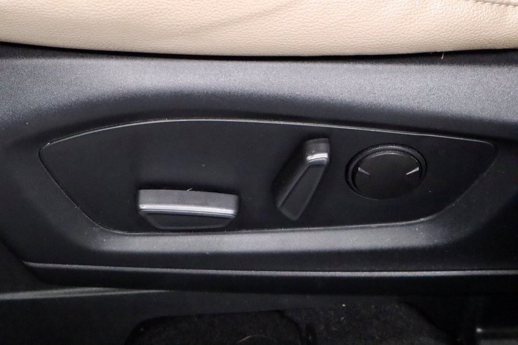 Certified 2020 Ford Explorer XLT w/ Equipment Group 202A image 29