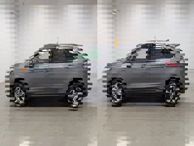 Certified 2022 Ford Edge SEL w/ Convenience Package