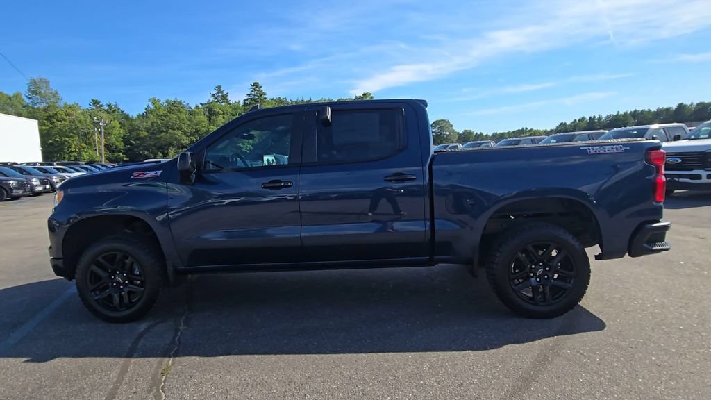 Used 2022 Chevrolet Silverado 1500 LT Trail Boss w/ LPO, Dark Essentials Package AWD/4WD image 16