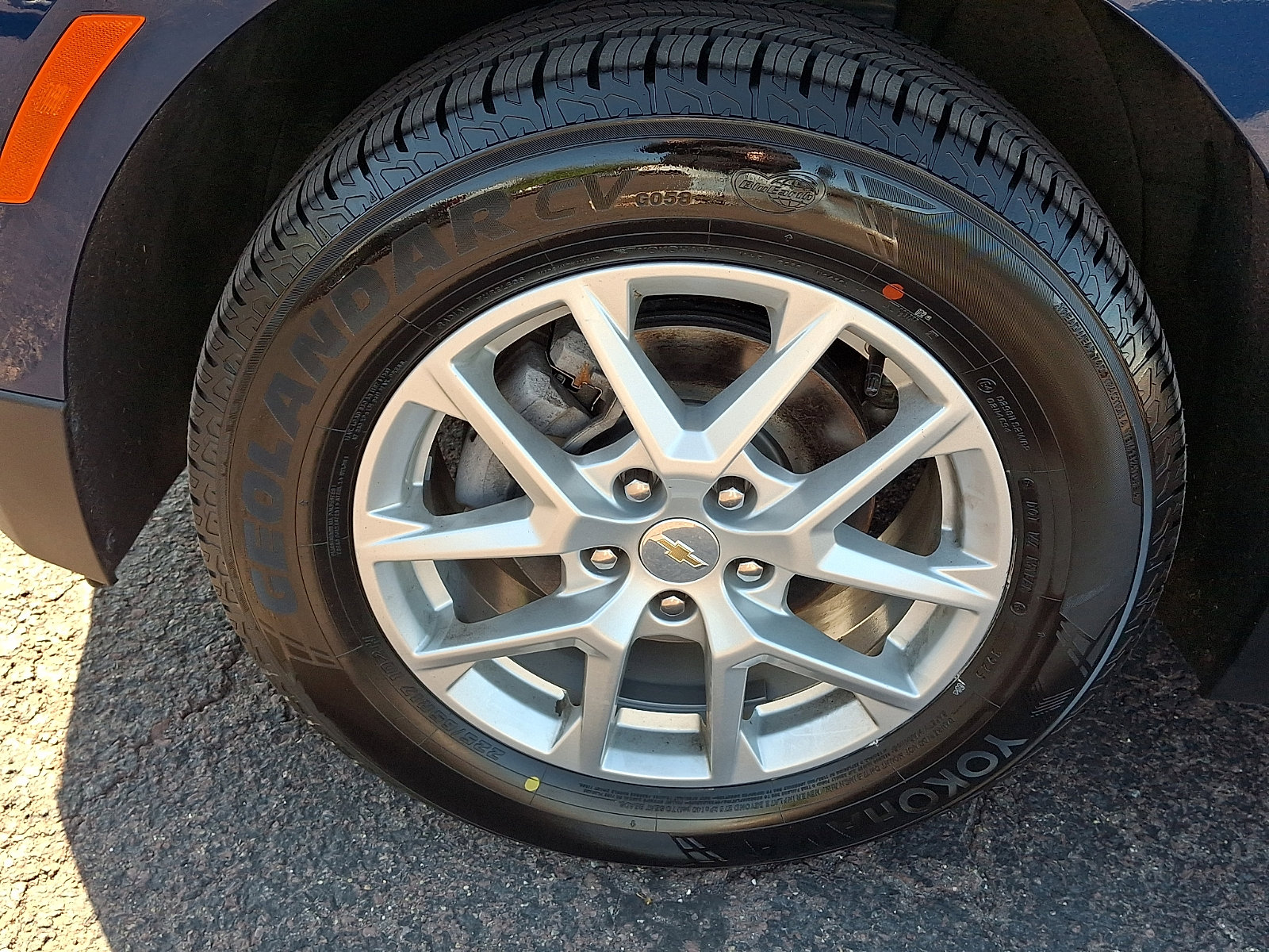 Used 2023 Chevrolet Equinox LS w/ Driver Confidence II Package image 28