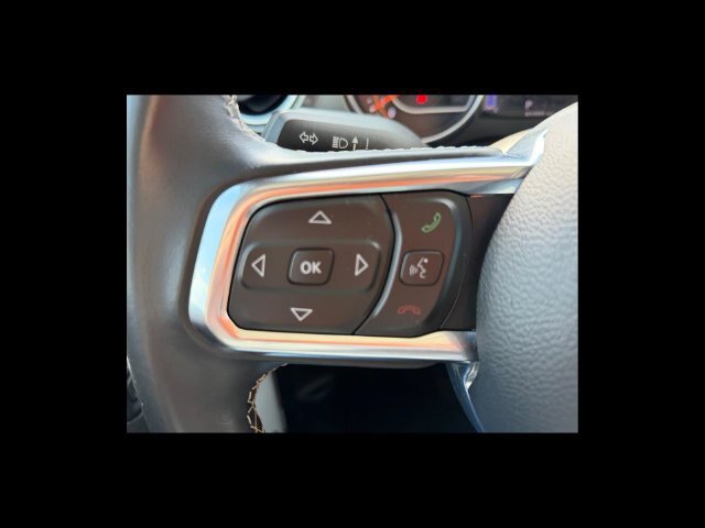 Used 2019 Jeep Wrangler Unlimited Sahara w/ Safety Group AWD/4WD image 19
