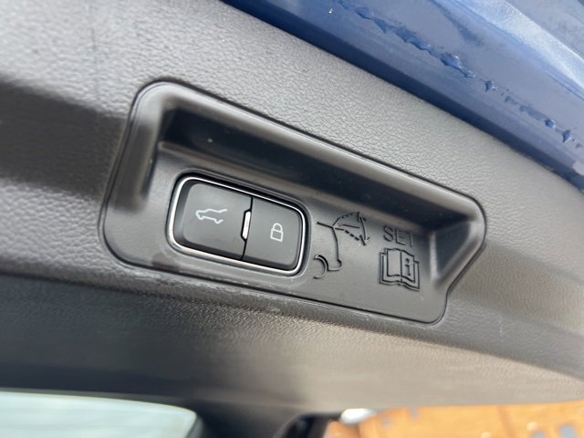 Certified 2022 Ford Explorer XLT w/ Equipment Group 202A image 22