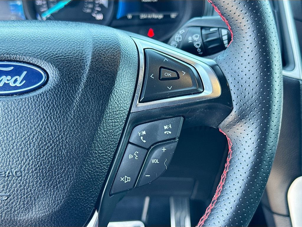 Certified 2024 Ford Edge ST-Line AWD/4WD image 14