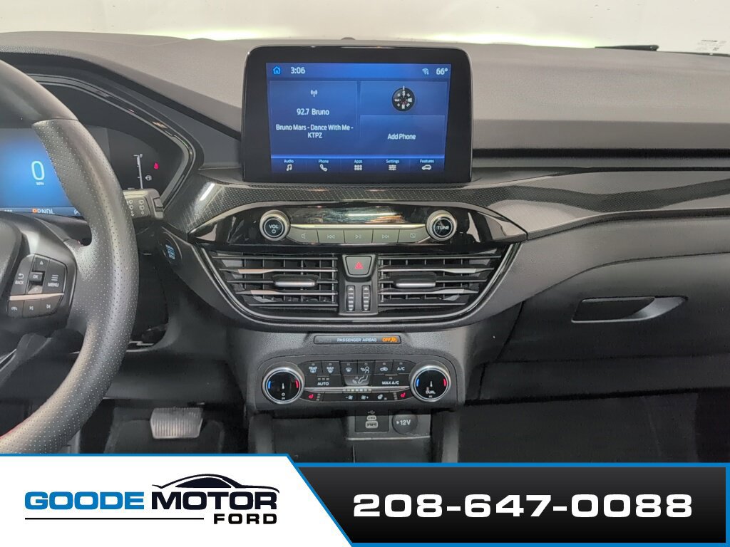 Certified 2025 Ford Escape ST-Line Select AWD/4WD image 15
