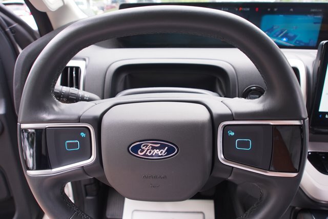 Certified 2025 Ford Expedition Active RWD image 24
