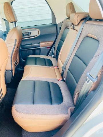 Certified 2025 Ford Bronco Sport Outer Banks w/ Outer Banks Tech Package+ AWD/4WD image 12