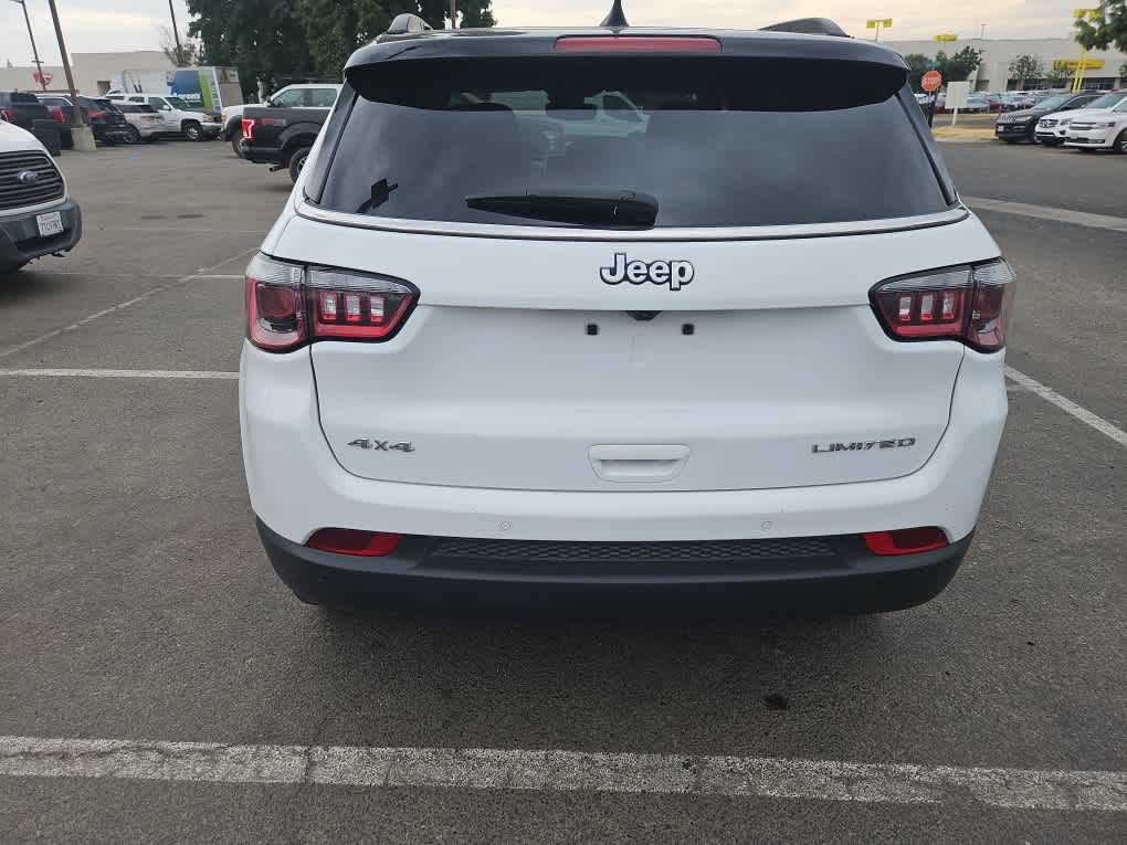 Used 2025 Jeep Compass Limited AWD/4WD image 7