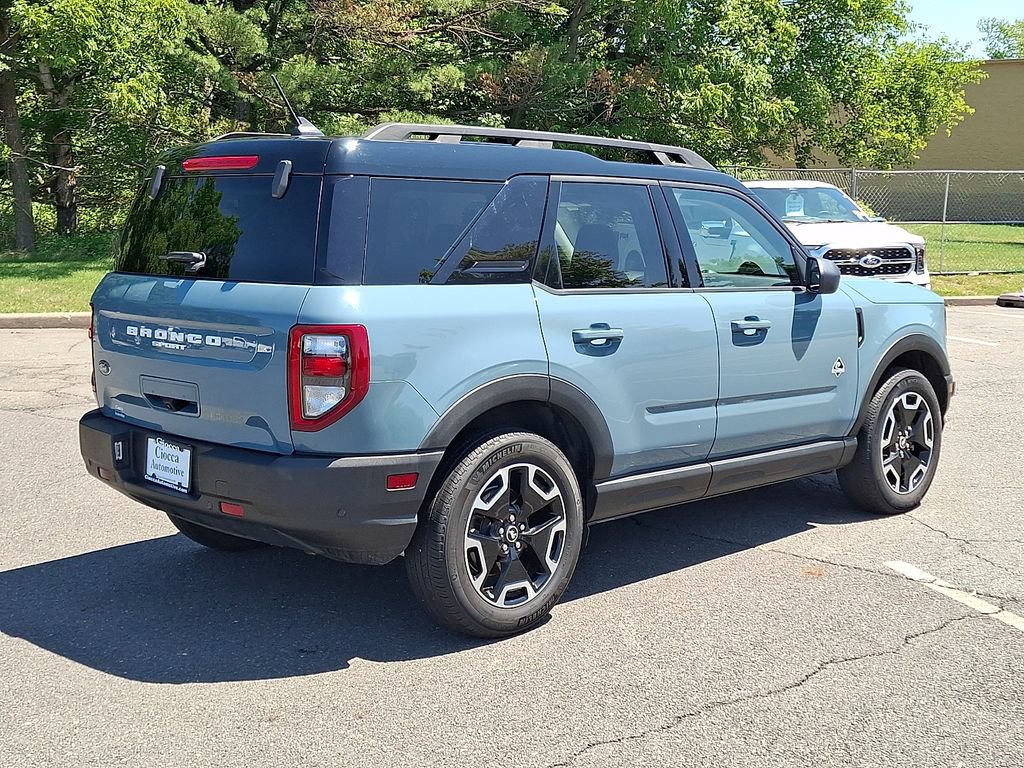 Certified 2023 Ford Bronco Sport Outer Banks w/ Tech Package AWD/4WD image 9