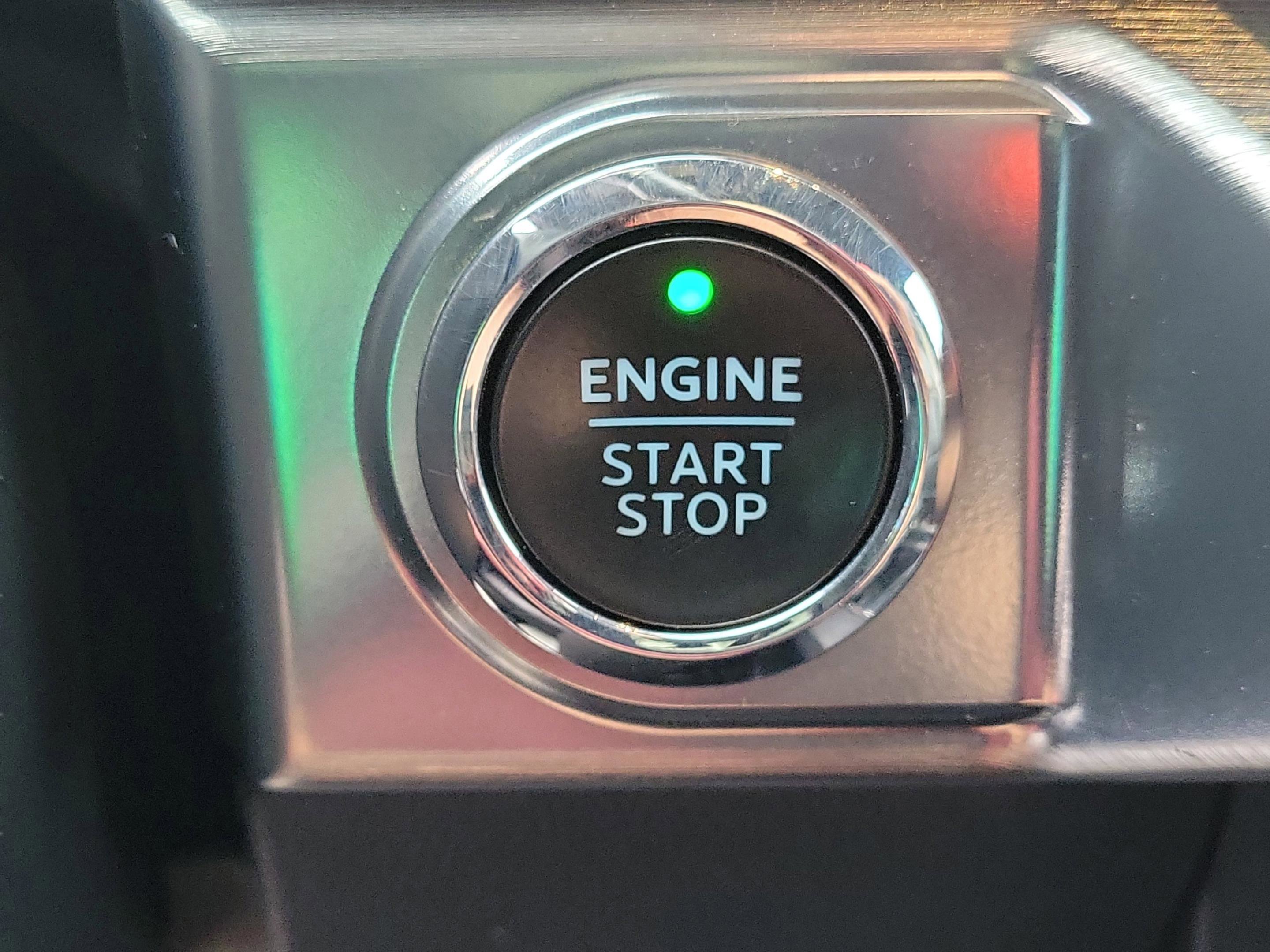 Certified 2022 Ford F150 Lariat w/ Equipment Group 502A High image 30