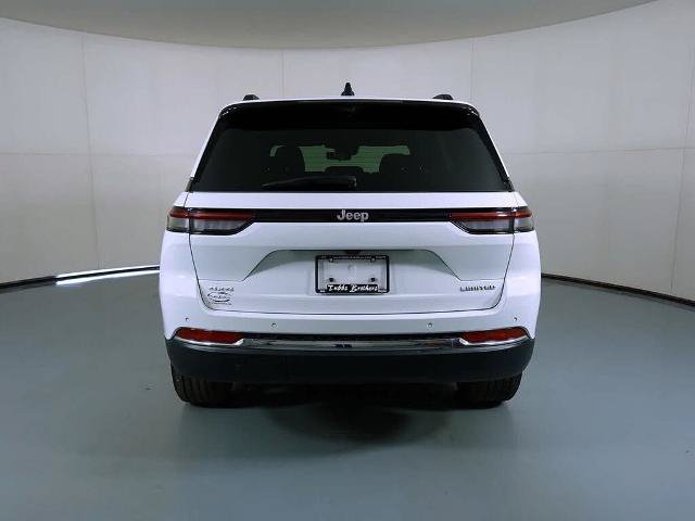Used 2025 Jeep Grand Cherokee Limited w/ Luxury Tech Group II AWD/4WD image 5