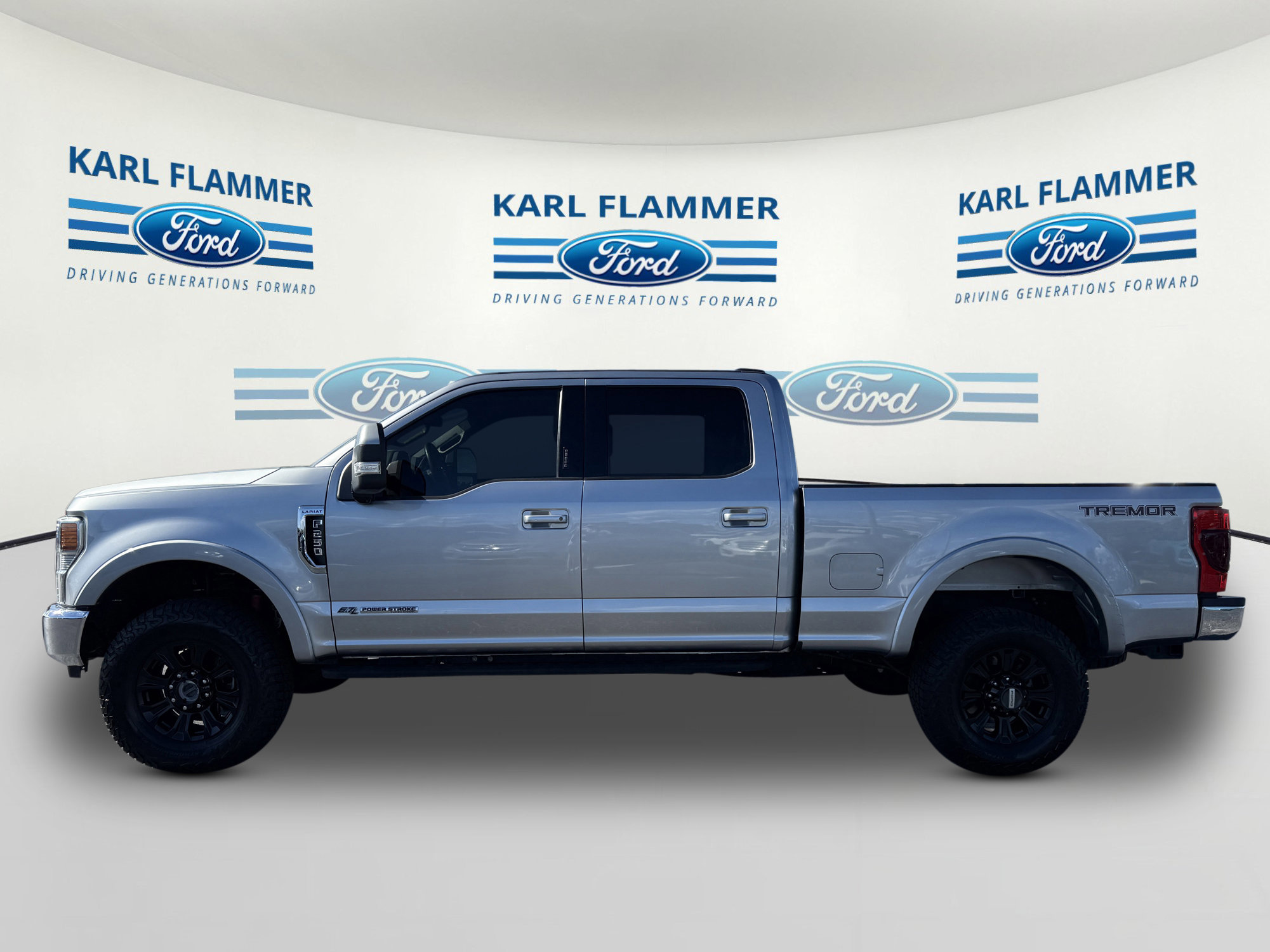 Certified 2022 Ford F250 Lariat w/ Tremor Off-Road Package image 5