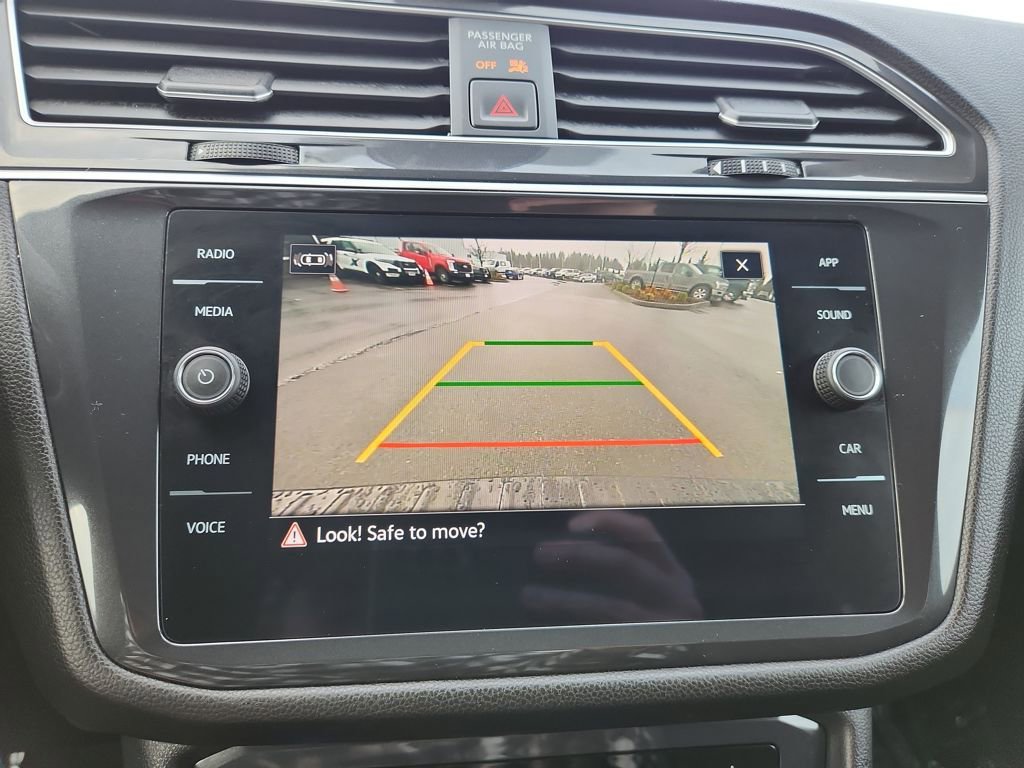 Used 2024 Volkswagen Tiguan SE R-Line image 29