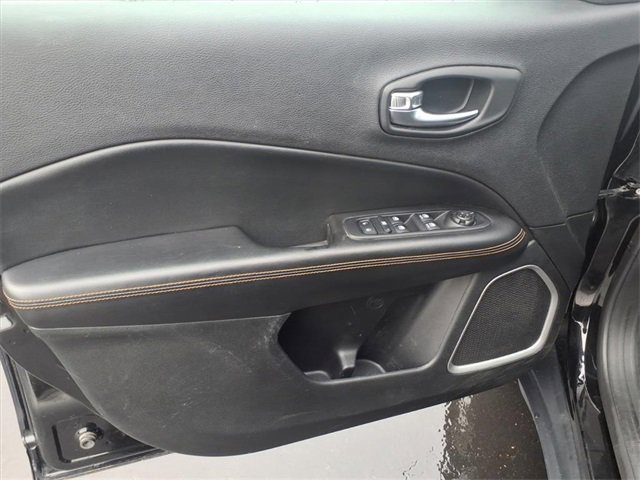 Used 2019 Jeep Compass Limited image 11