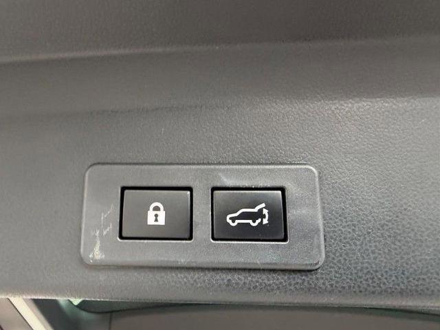 Used 2020 Subaru Ascent Limited image 8