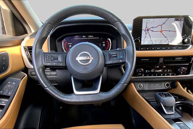 Used 2023 Nissan Rogue Platinum w/ Platinum Premium Package FWD image 6